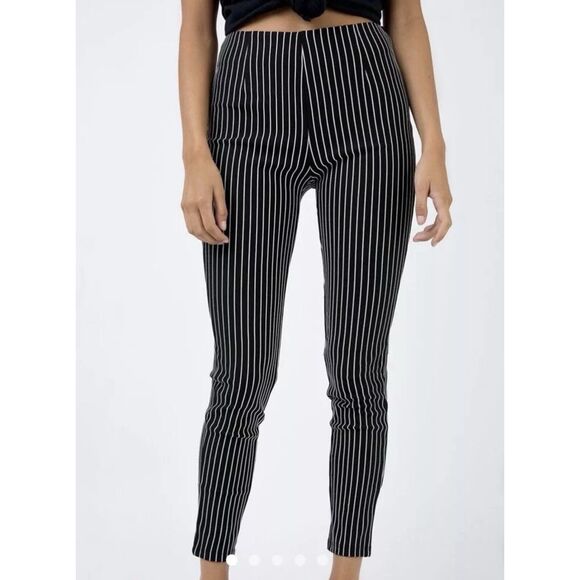 Princess Polly Pants - Princess Polly Black White Stripe Skinny Leg Pants Jeggings‎ Leggings Size 0
